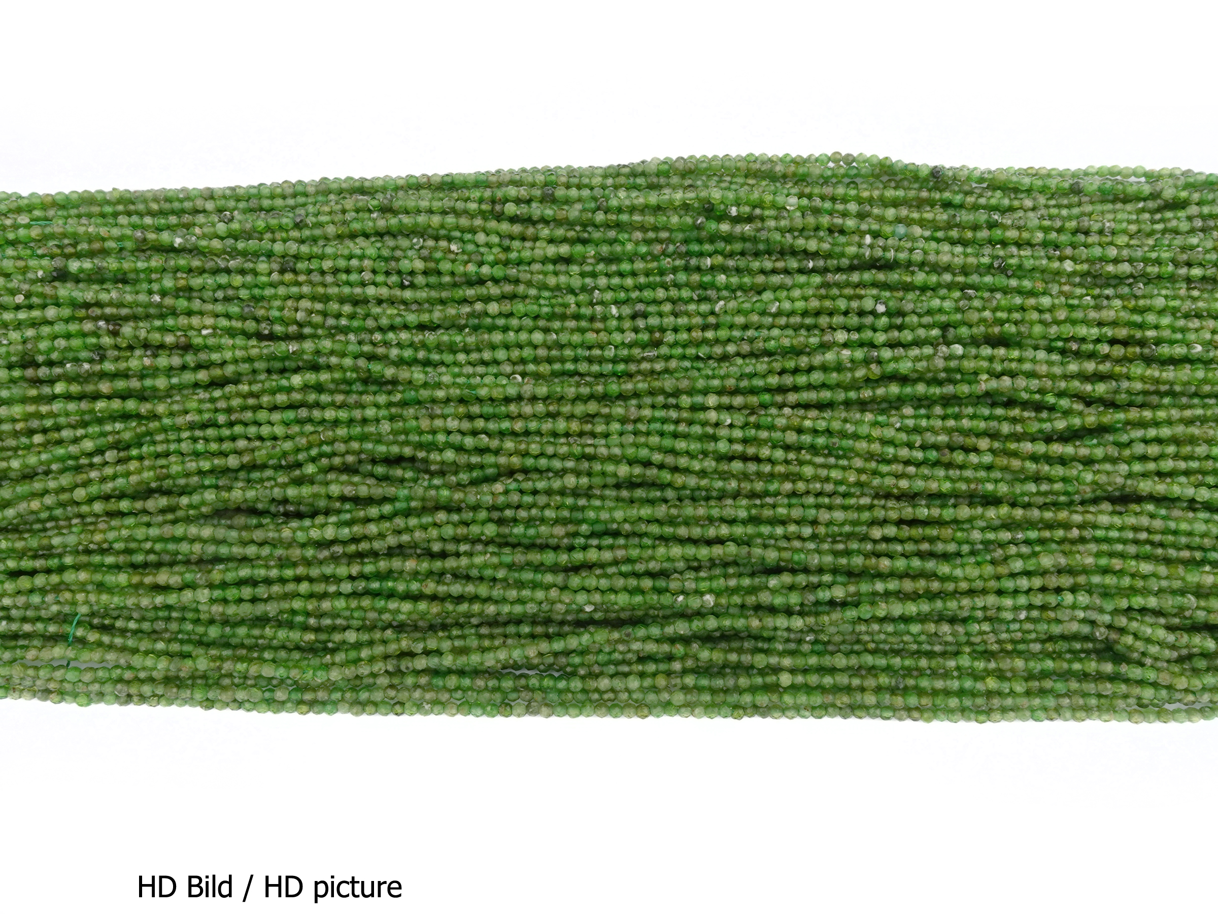 grüne facettierte Steinperlen Diopsid 2mm - HD Bild