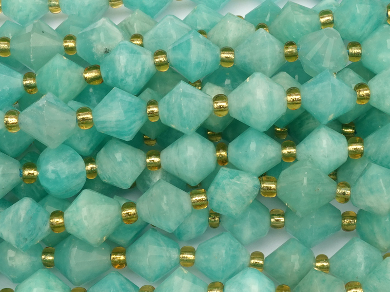 doppelkegelförmige Amazonit Steinperlen 8mm - Nahaufnahme