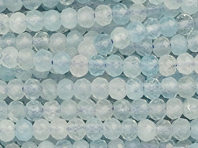 facettierte Aquamarin Steinperlen Rondellen 4x3mm - Nahaufna
