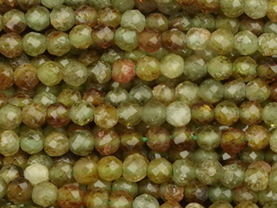 kleine facettierte Tsavorit Steinperlen 2,4mm - Nahaufnahme
