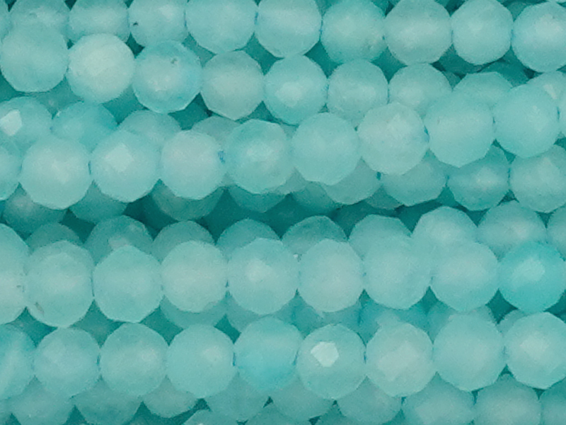kleine facettierte Amazonit Steinperlen 2mm - Nahaufnahme