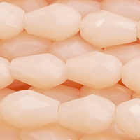 1 Strang (~92 Stk) facettierte Tropfen ~3x5mm, Powder Pink opak