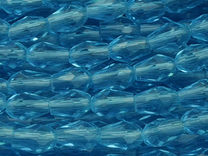 kleine türkise facettierte Glasperlentropfen 3x5mm - Nahaufn