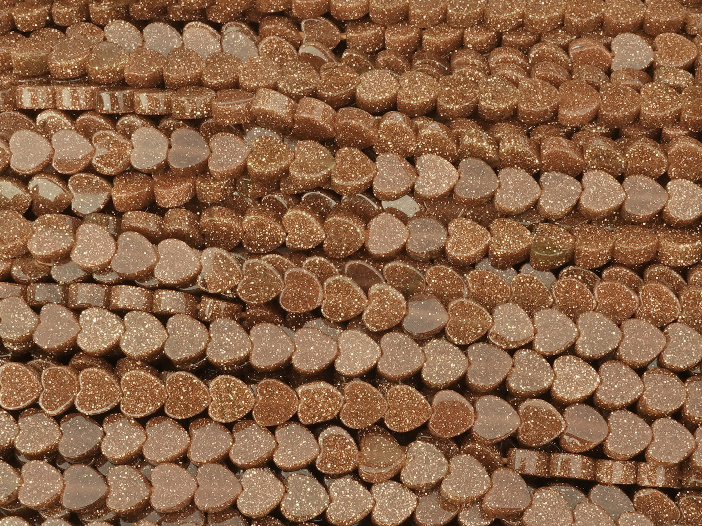 herzförmige Goldfluss Perlen 4mm zum Schmuckmachen