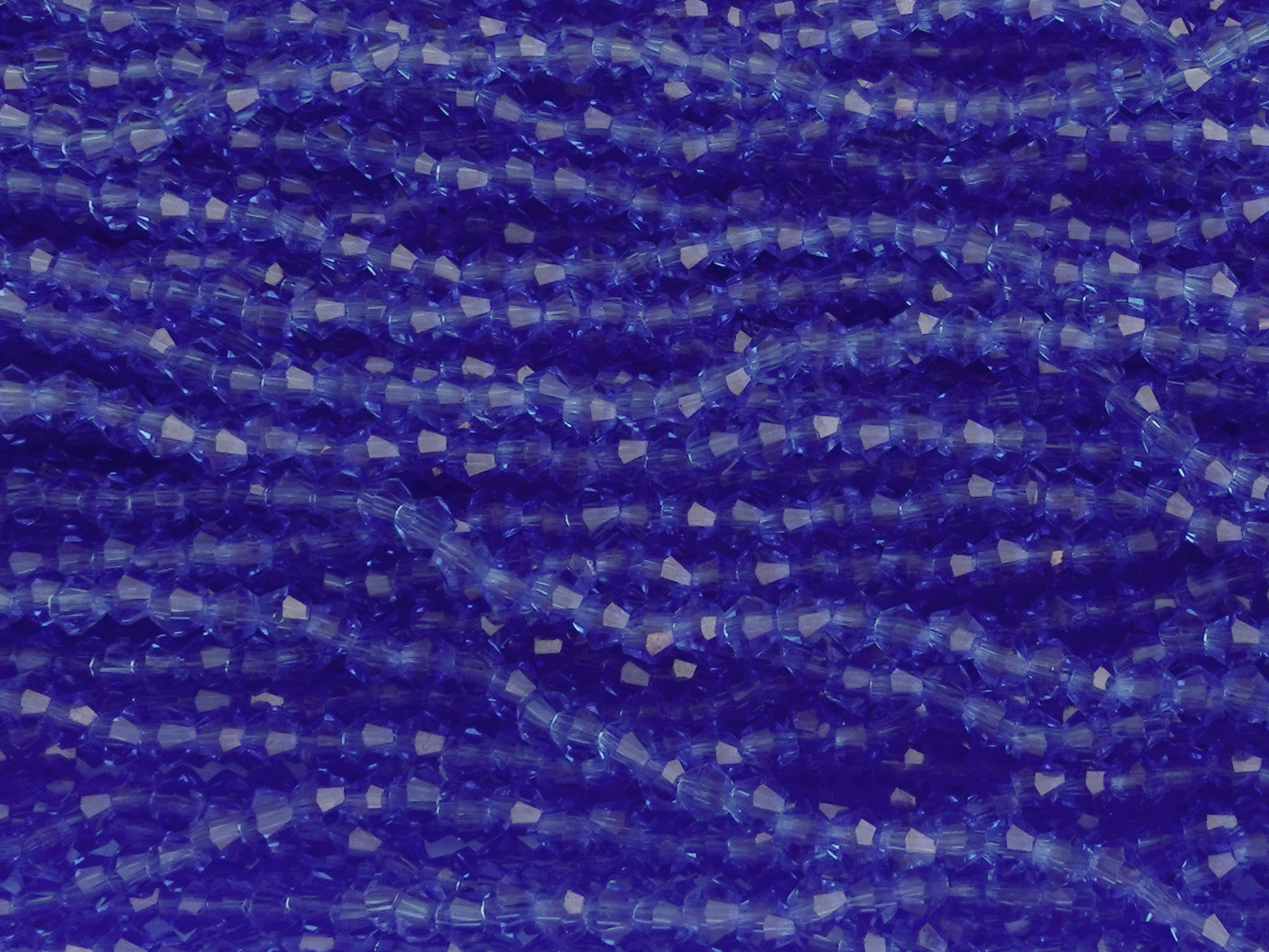 blaue facettierte Doppelkegel Perlen Bicone Beads 3mm, Farbe