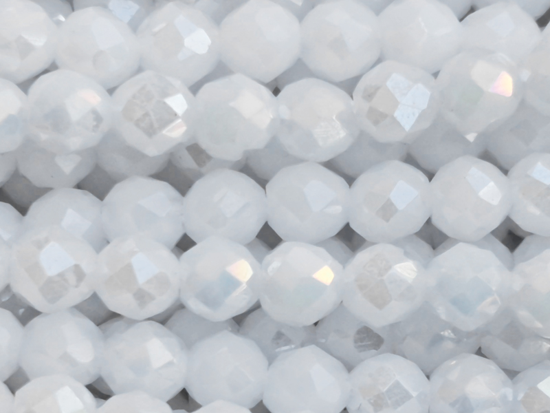 facettierte Glasperlen rund 3mm, Farbe: Weiß AB - Nahaufnahm