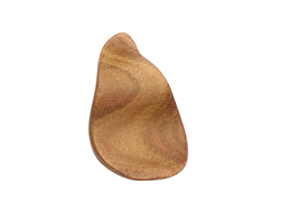 schöner Holzanhänger zum Schmuck machen
