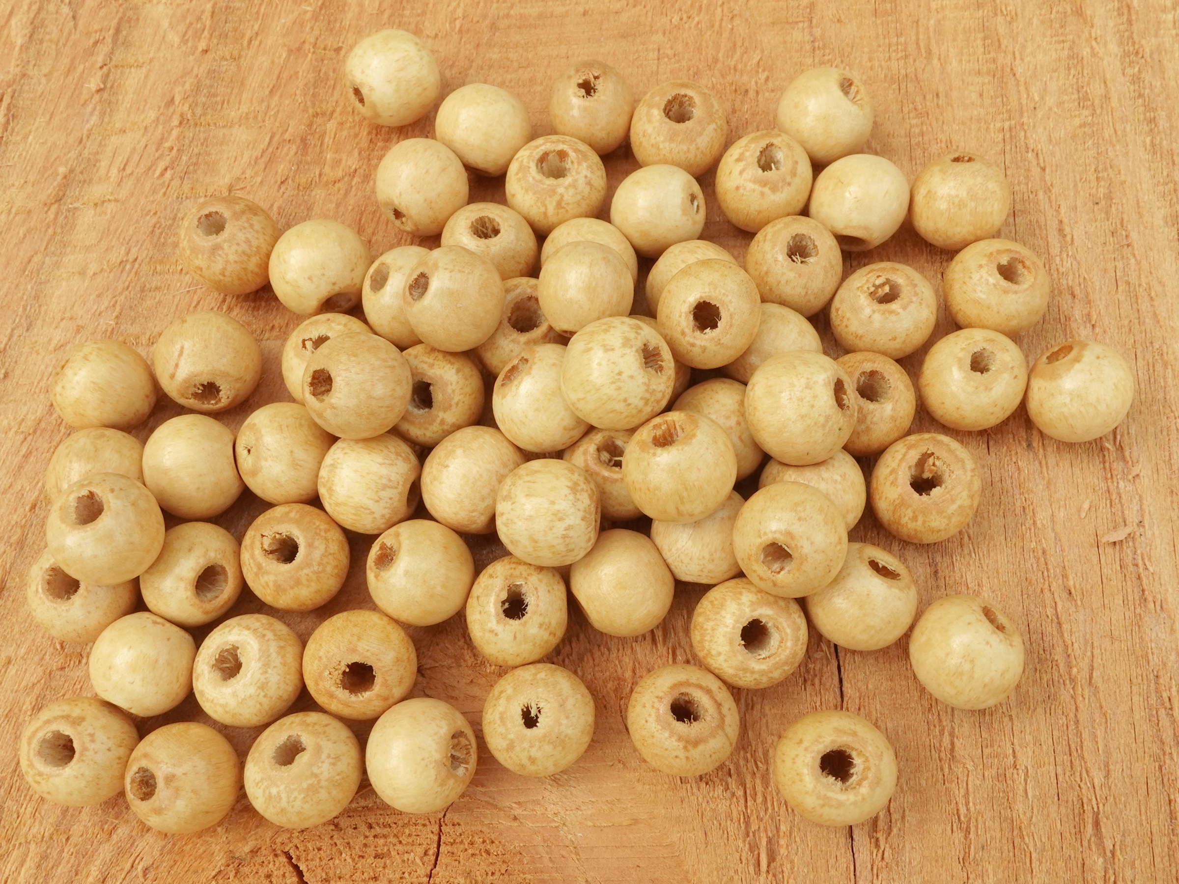helle runde Holzperlen 8mm zum Schmuckbasteln