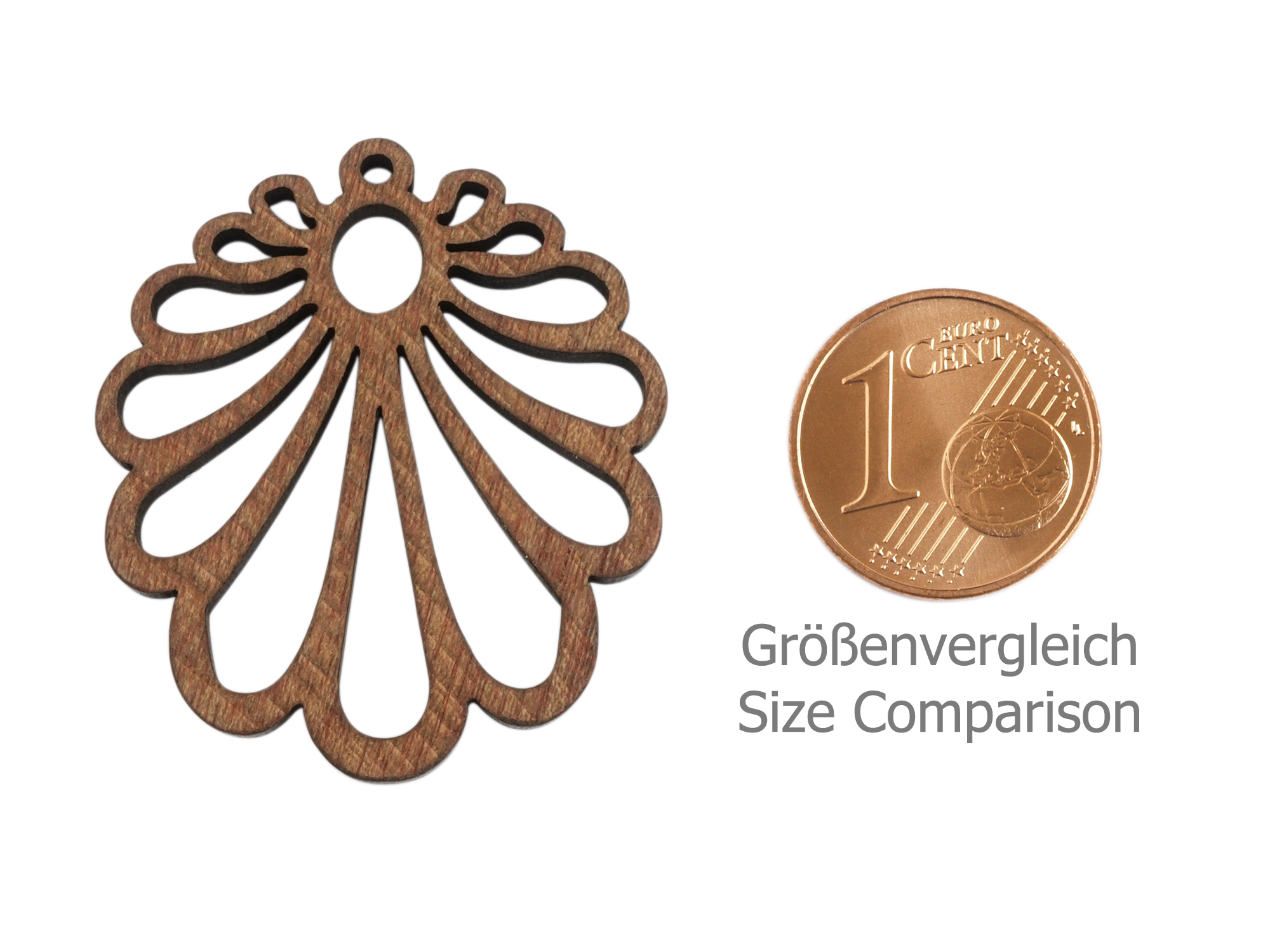Holzanhängeraus aus Nussholz für Holzohrringe - Größenvergle