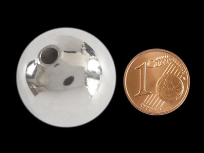 runde Metallperlen 24mm silberfarbig mit Größenvergleich
