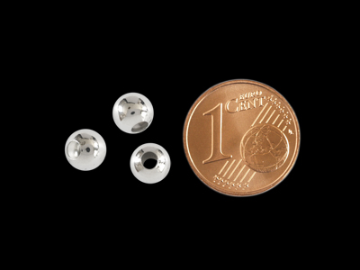 runde Metallperlen 6mm silberfarbig mit Größenvergleich