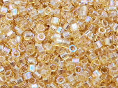 facettierte Miyuki Delica Perlen Größe 11/0 Farbe: DBC100 Li