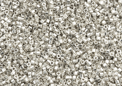 facettierte Miyuki Delica Perlen Größe 11/0 Farbe DBC35 (sil
