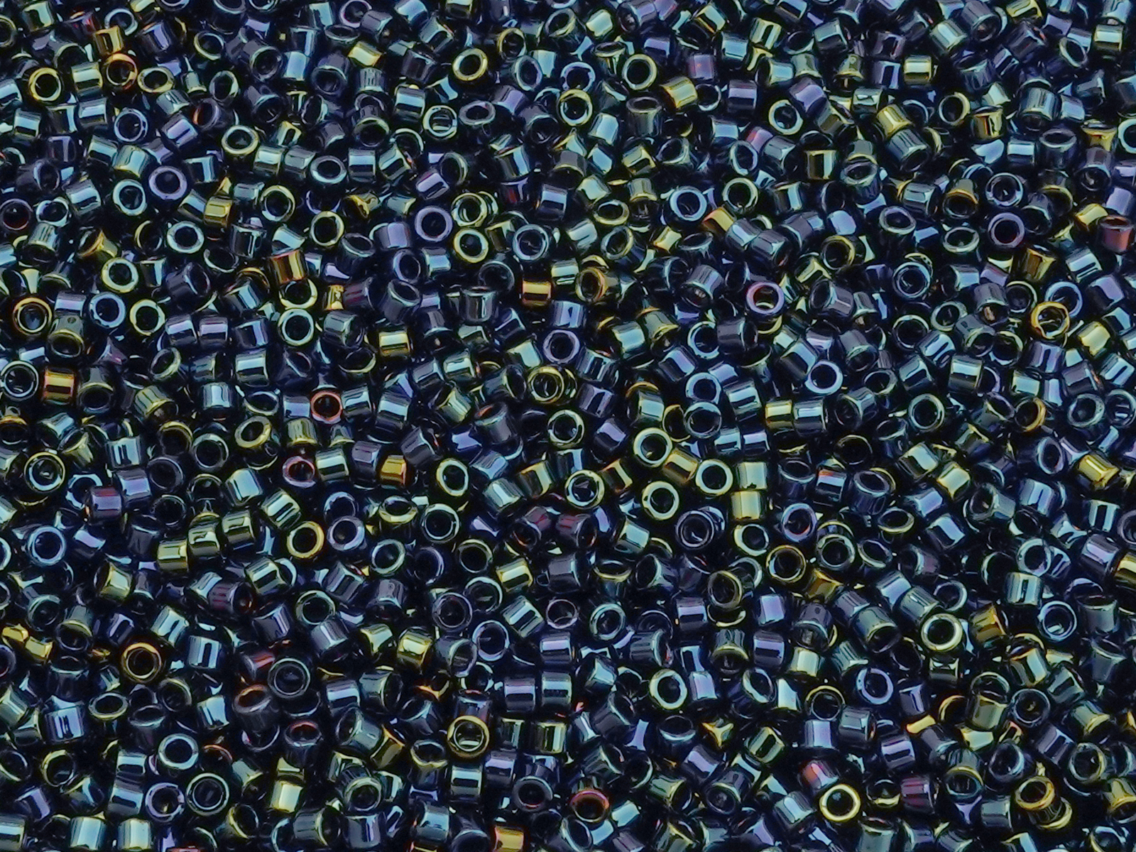 MIYUKI Delica Perlen 11/0 Farbe: DB2 Metallicblau