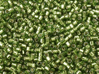 grüne MIYUKI Delica Perlen 11/0 Farbe DB1207