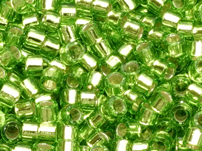 grüne MIYUKI Delica Perlen 11/0 Farbe DB1206 - Nahaufnahme