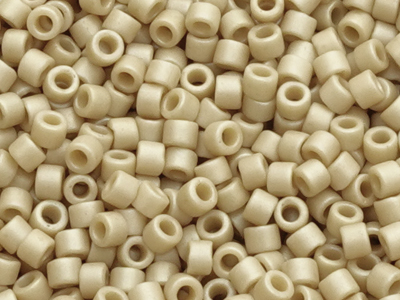 sandfarbige beige matte Miyuki Delica Perlen Größe 11/0 Farb