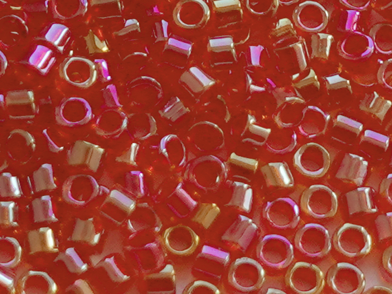 Miyuki Delica Perlen Größe 11/0 Farbe: DB2374 rot - Nahaufna