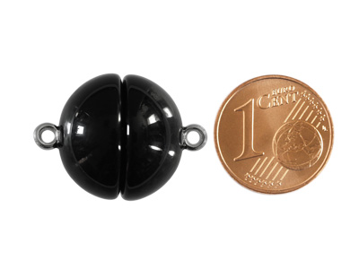 Polaris Magnetschliesse, schwarz glänzend, Bild 2 mit Größenvergleich
