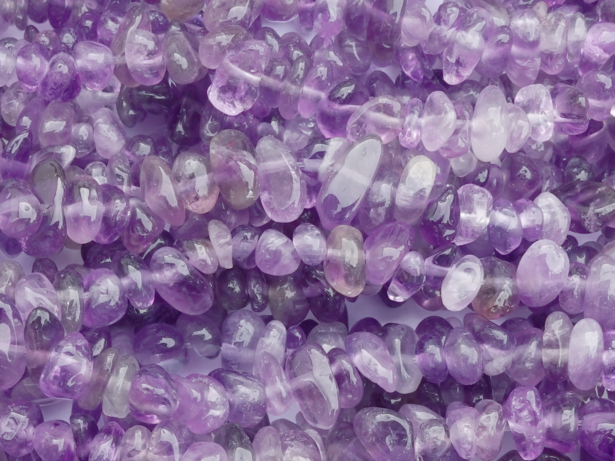 echte Amethyst Steinperlen Splitter - Nahaufnahme