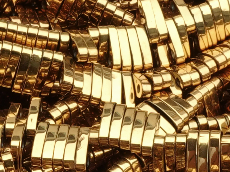 golden Quarter Tila two-hole hematite gemstone beads - close