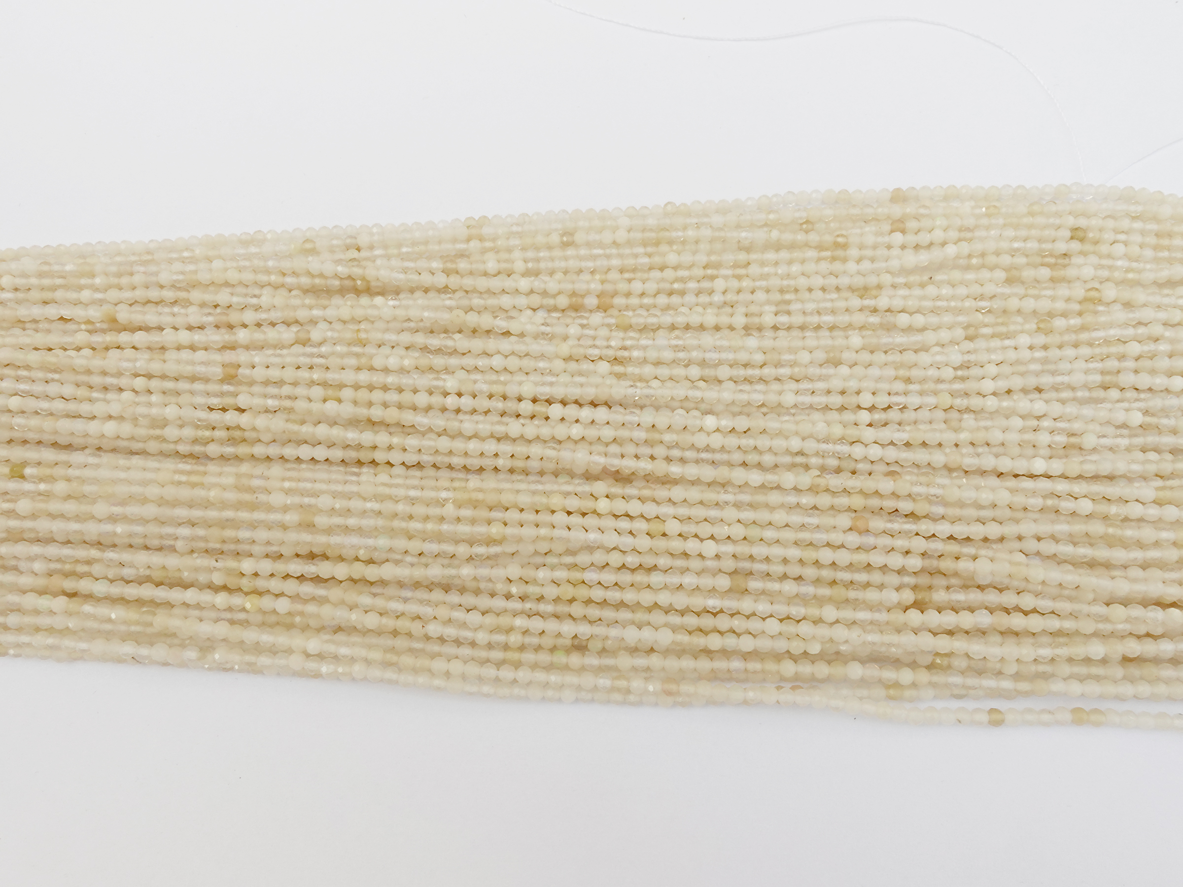 schöne facettierte 2mm Opal Steinperlen zum Schmuckmachen ka