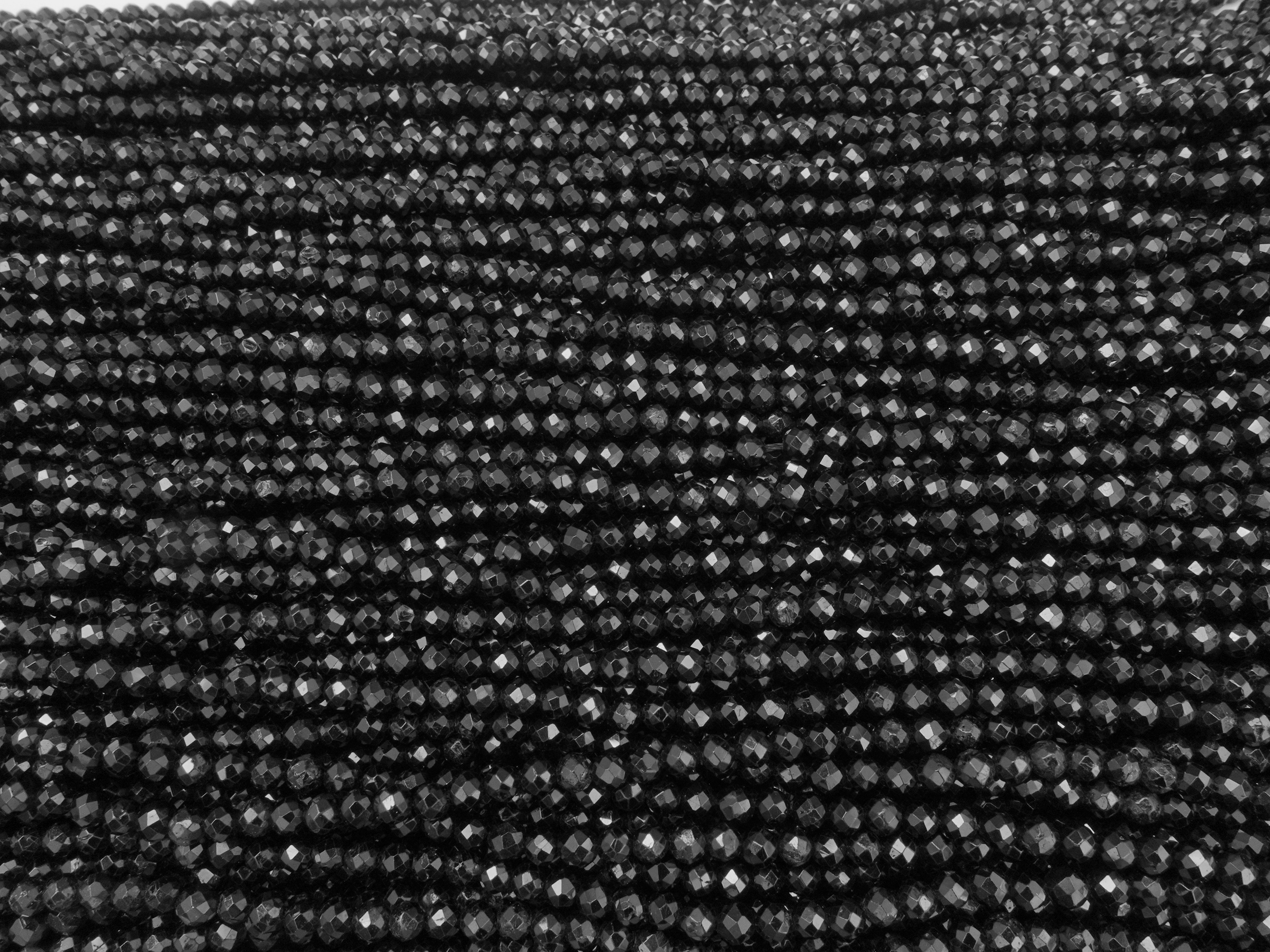 facettierte schwarze Turmalin Steinperlen 4mm