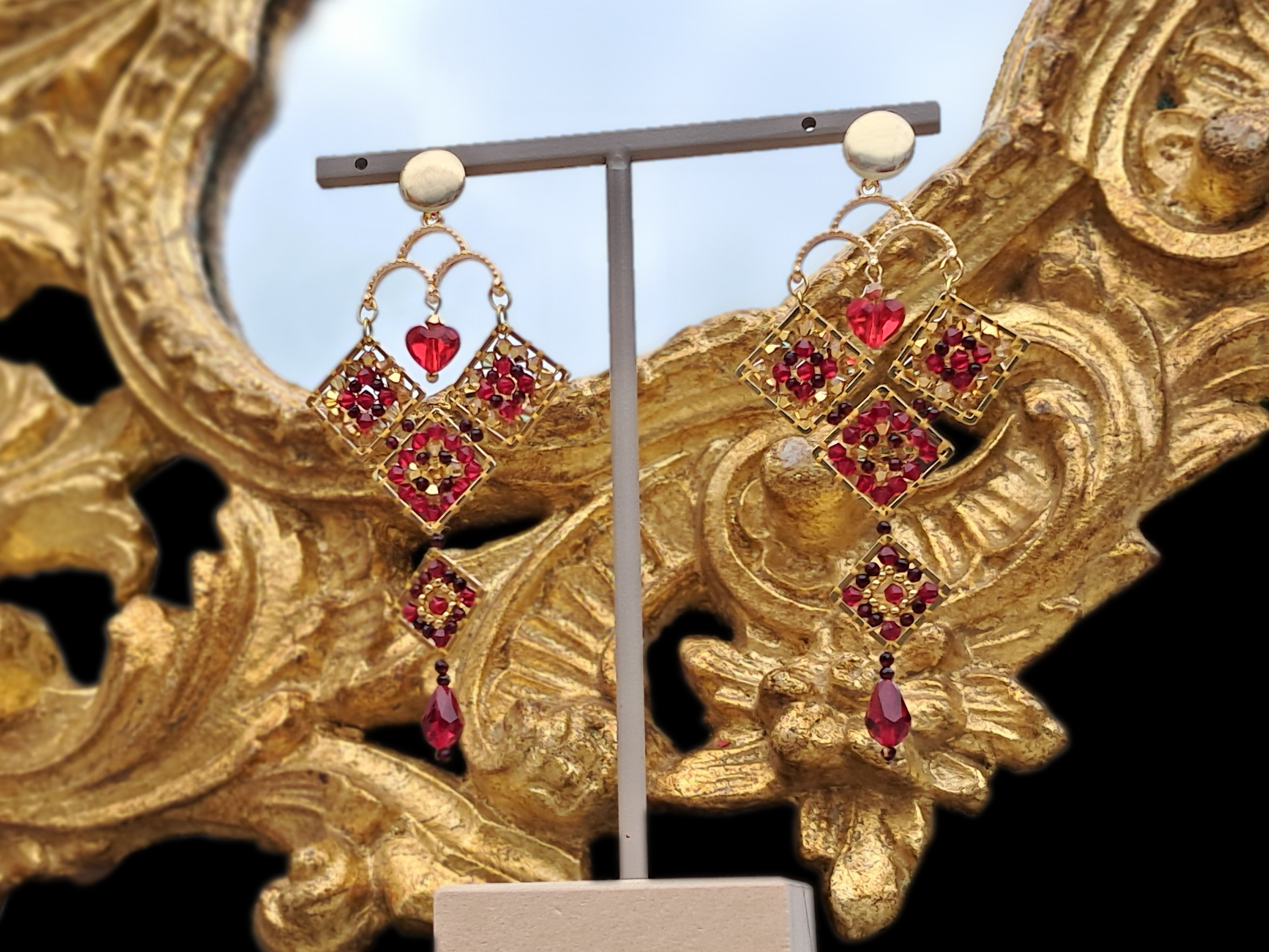 rote Ohrringe mit rotem Love bead herz