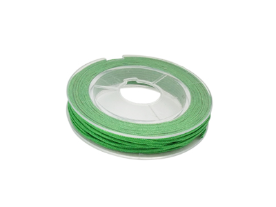 dünner grüner Macrame Faden 0,8mm