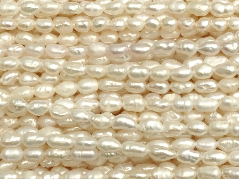 weiße, längliche, Zuchtperlen Kulturperlen ca.3x6mm zum Schm