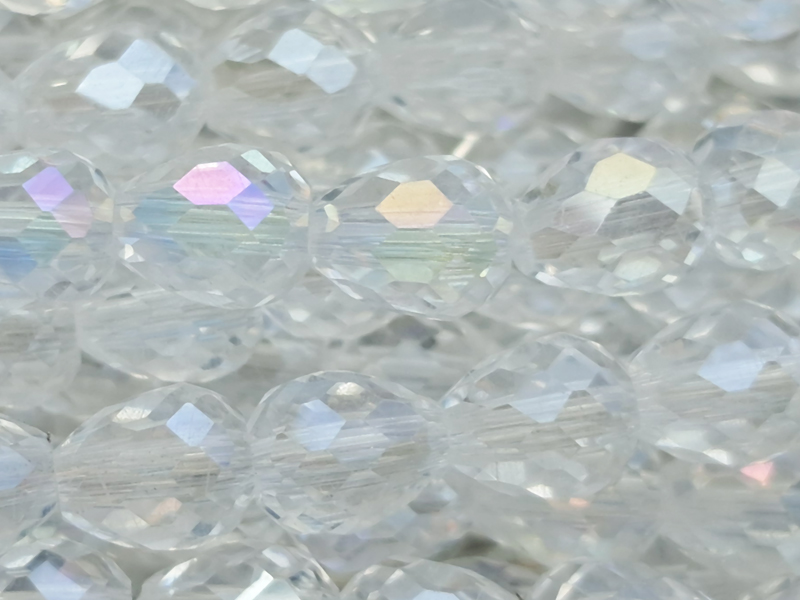 erdbeerförmige, Glasperlen Tropfen 4mm, Farbe: Kristall mit 