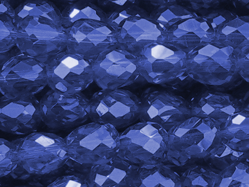 erdbeerförmige, Glasperlen Tropfen 4mm, Farbe: blau - Nahauf