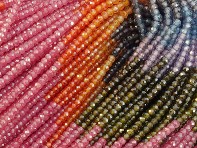 bunte facettierte Zirkonia Perlen Rondellen 2x3mm - Nahaufna
