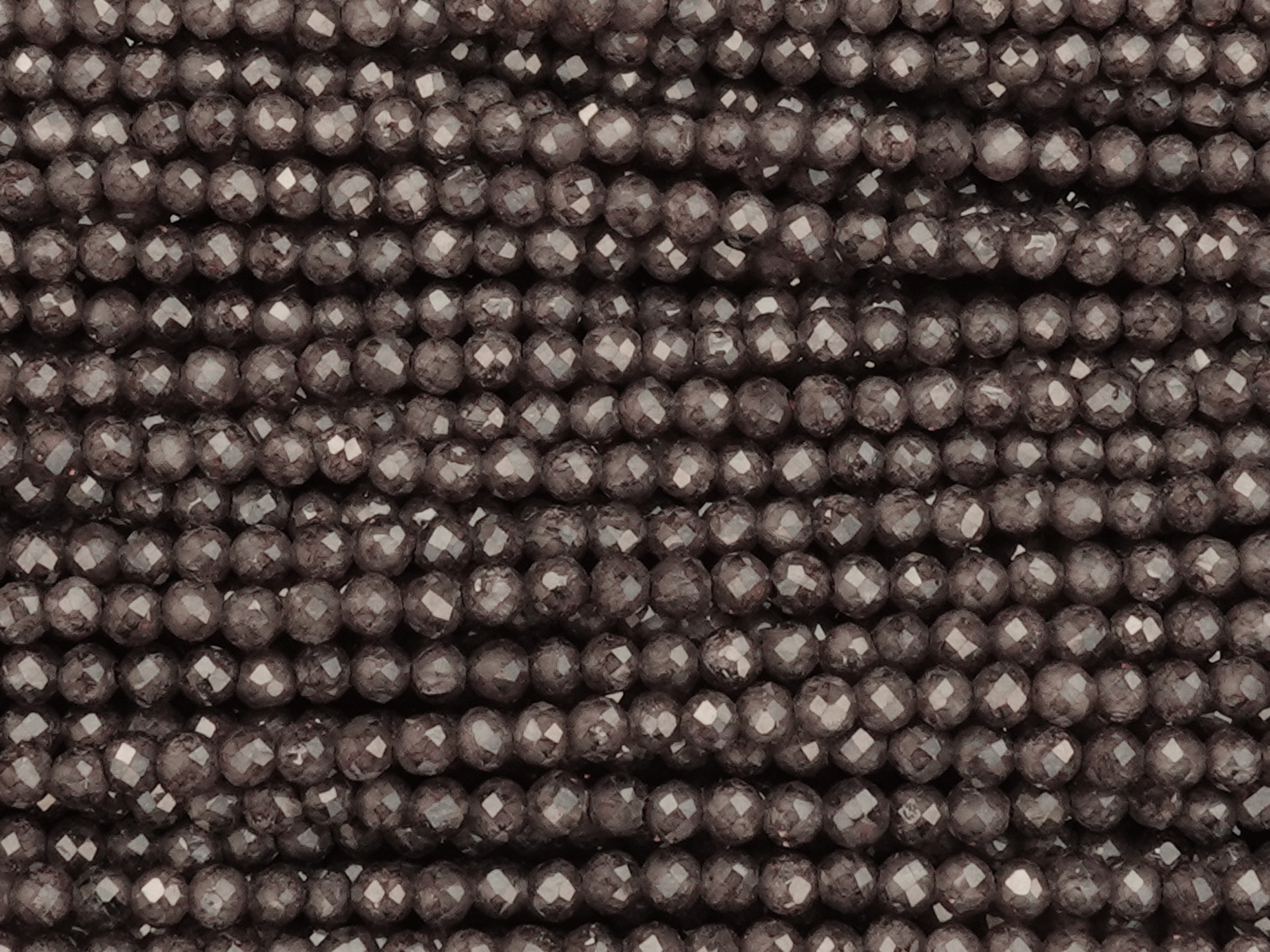 facettierte Zirkonia Perlen 2mm, Farbe: beigegrau