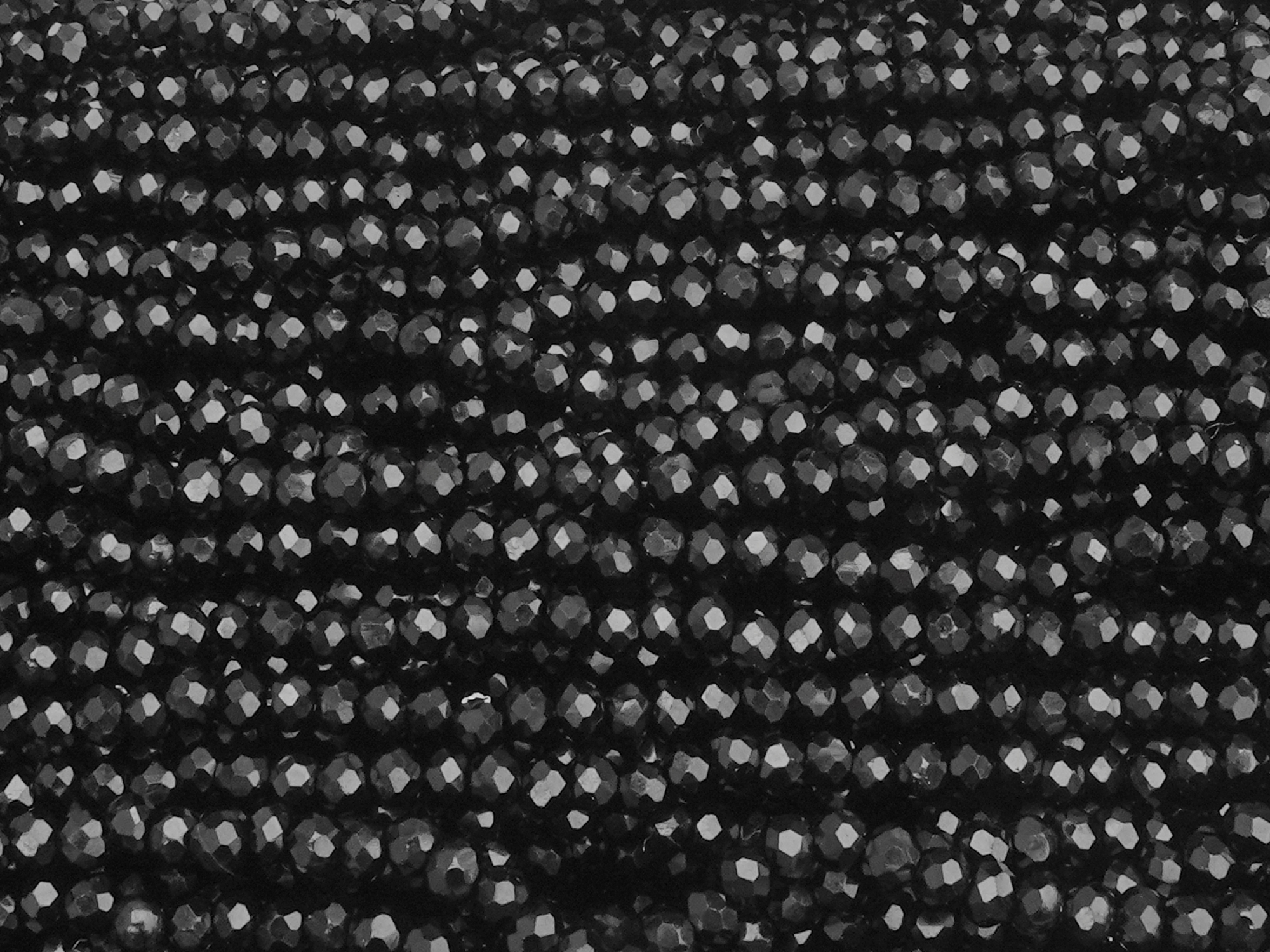 schwarze, facettierte Glasschliffperlen Rondellen 2mm zum Sc